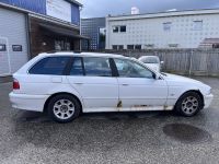 BMW 5 (E39) 2002 - Автомобиль на запчасти