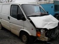 Ford Transit 2000 - Автомобиль на запчасти