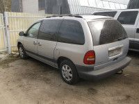 Chrysler Voyager / Town & Country 2000 - Автомобиль на запчасти