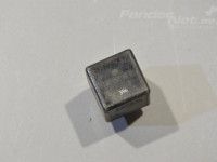 Mercedes-Benz C (W202) 1993-2000 Поворотник Реле Запчасть код: 0025422119