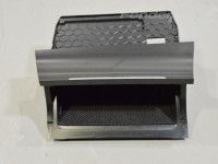 Volkswagen Golf 7 коробка, консоли Запчасть код: 5G1863391J  82V / 5GE857337  C
Ти...