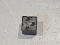 Audi A4 (B8) 2007-2016 реле Запчасть код: 8K0951253