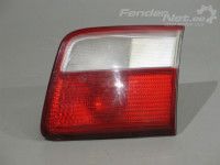 Opel Omega 1994-2003 Задний фонарь (на люке), правый (седан) 2000-2003 Запчасть код: 1223169
