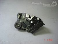 Toyota Yaris 2005-2011 Замок двери, правый (передний) Запчасть код: 69030‑0D140
