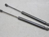 Volkswagen Golf 5 Газовый демпфер (Люк багажника) (Х/Б) л+п Запчасть код: 1K6827550F
Тип кузова: 5-ust luuk...