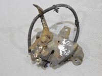 Volvo S40 1996-2003 замок капота Запчасть код: 3899805