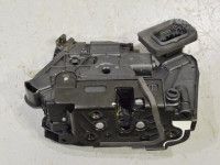 Volkswagen Golf 7 Замок двери, правый (задний) Запчасть код: 5K4839016AF
Тип кузова: 5-ust luu...
