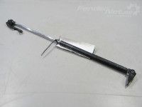 Toyota Yaris 2005-2011 Газовый демпфер для люка багажника, правый Запчасть код: 68950-0D022
Тип кузова: 5-ust luu...