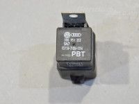 Volkswagen Passat (B7) Реле обогрева ветрового стекла Запчасть код: 3B0951253
Тип кузова: Universaal
...