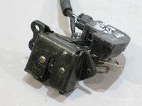 Toyota Corolla 2002-2007 Замок люка багажника Запчасть код: 69430-52020
