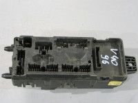 Volvo S40 1996-2003 Блок предохранителей Запчасть код: 30807016