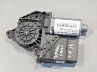 Volkswagen Touran Двигатель стеклоподъемника, задней правой  Запчасть код: 5K0959704A  VW1
Тип кузова: Mahtu...