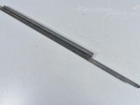 Audi A4 (B8) Молдинг стекла, правый Запчасть код: 8K0853284J  2ZZ
Тип кузова: Unive...