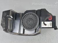 Audi A6 (C5) Сабвуфер Запчасть код: 4B9035382
Тип кузова: Universaal
...