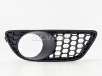 Volkswagen Touareg 2002-2010 РЕШЕТКА В БАМПЕРЕ РЕШЕТКА В БАМПЕРЕ для VW TOUAREG (7L2) Местопол...