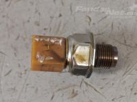 Skoda Fabia Датчик давления топлива Запчасть код: 03L906051
Тип кузова: Universaal
...