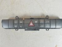 Mercedes-Benz Viano / Vito (W639) Аварийный сигнал Переключатель Запчасть код: A6398701910
Тип кузова: Kaubik