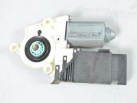 Seat Leon Двигатель стеклоподъемника, левый передний Запчасть код: 1C0959801B 03E
Тип кузова: 5-ust ...