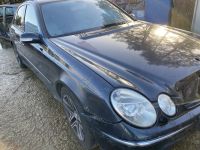 Mercedes-Benz E (W211) 2004 - Автомобиль на запчасти