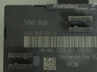 Volkswagen Passat (B8) Блок управления для передний дверь, левый Запчасть код: 5Q0959593E Z00
Тип кузова: Univer...