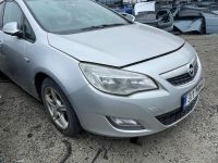 Opel Astra (J) 2011 - Автомобиль на запчасти