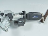 Ford Focus ЗАМОК ЗАЖИГАНИЯ Запчасть код: 2430658 ; 2089152
Тип кузова: Uni...