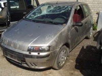Fiat Punto 2000 - Автомобиль на запчасти